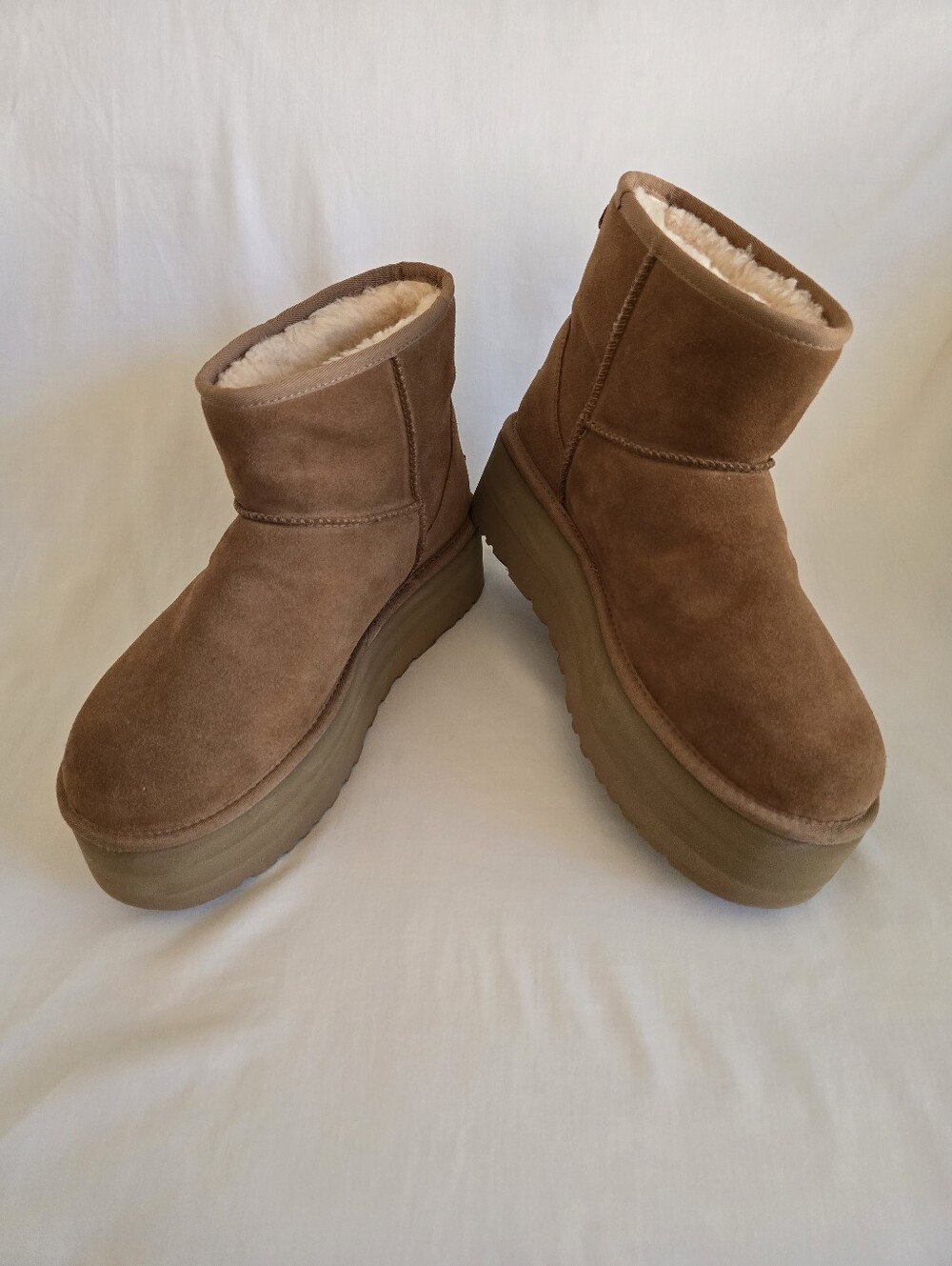 UGG Classic Mini Platform Boots Chestnut Brown Size 11 Womens